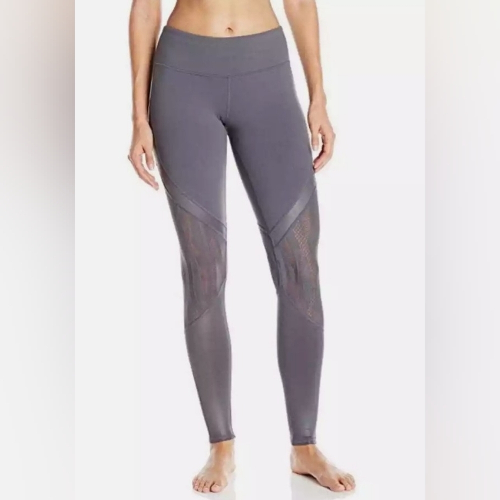 ALO YOGA VITALITY LEGGING LIVELY LACE IN SLATE GLOSSY SIZE XS